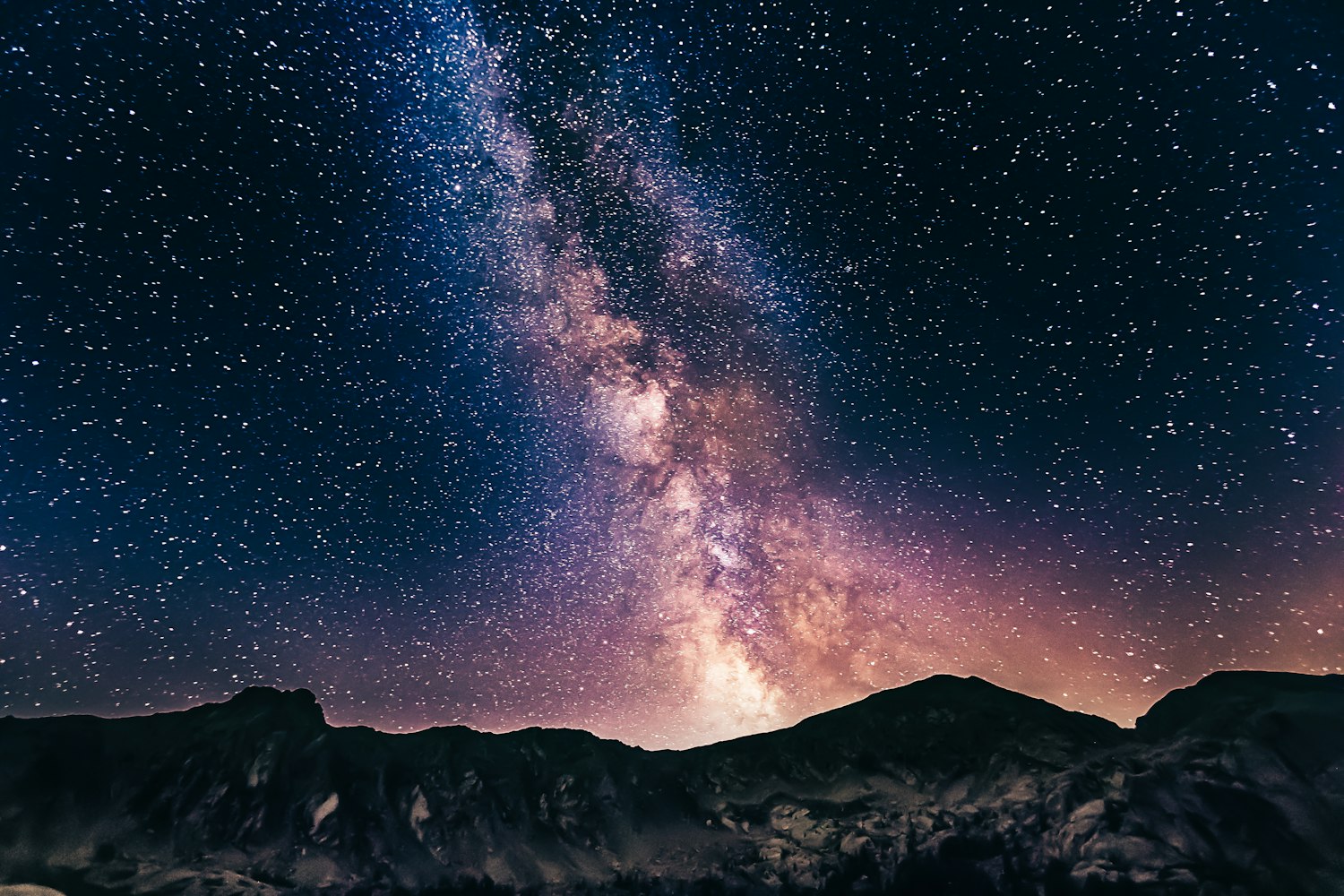 星空图片壁纸，把银河装进手机，让宇宙治愈你的每个夜晚