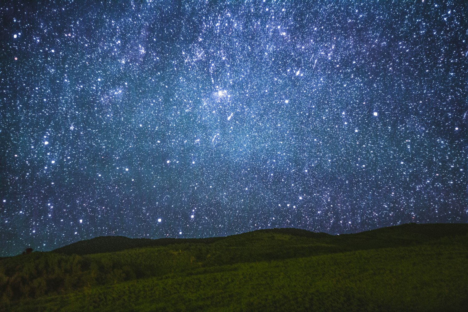 星空房，把星空搬进卧室，躺着看银河的日子终于来了