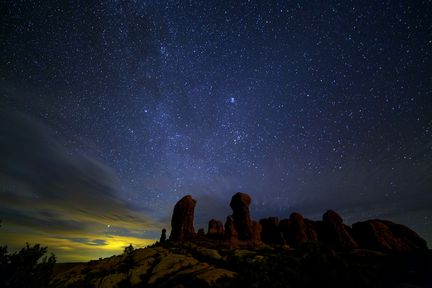 星空投影灯，把银河搬进卧室，这事儿真靠谱吗？